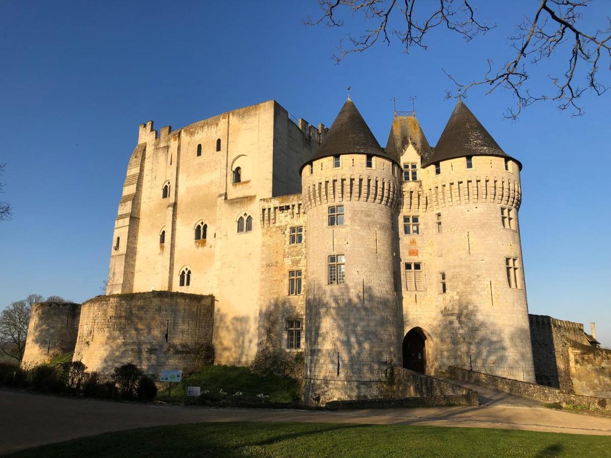 Les Marches Du Chateau - Gite Centre De Nogent-Le-Rotrou Zewnętrze zdjęcie